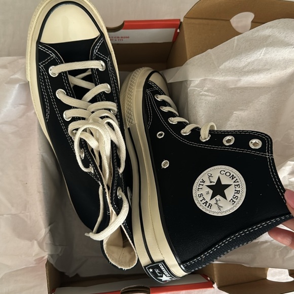 VINTAGE CONVERSE - Picture 2 of 3